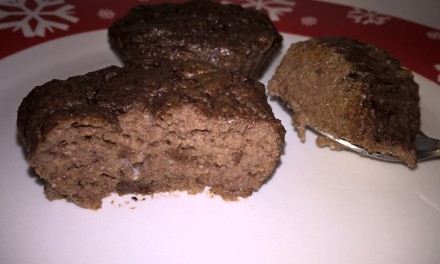 Budincă cu griș și carob (pudră de roșcove)