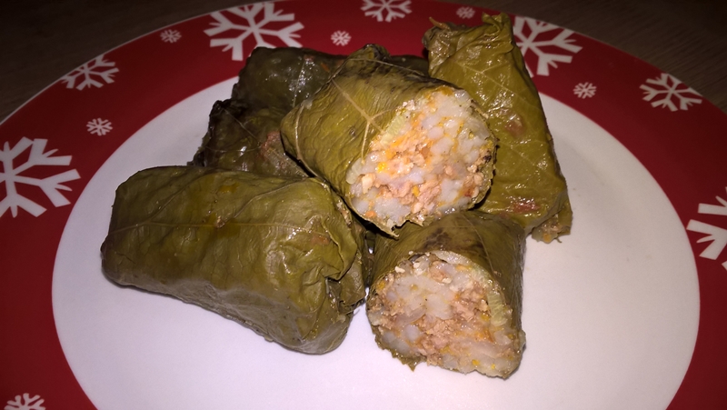Sarmale cu carne de vită în frunze de viță