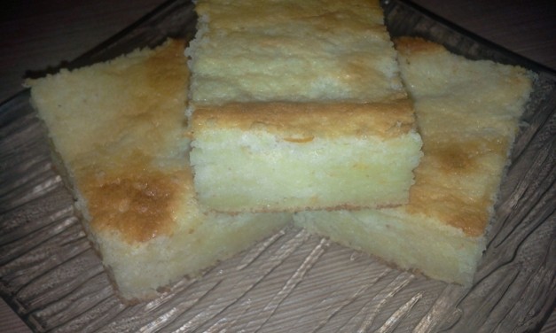 Prăjitură cu iaurt și griș