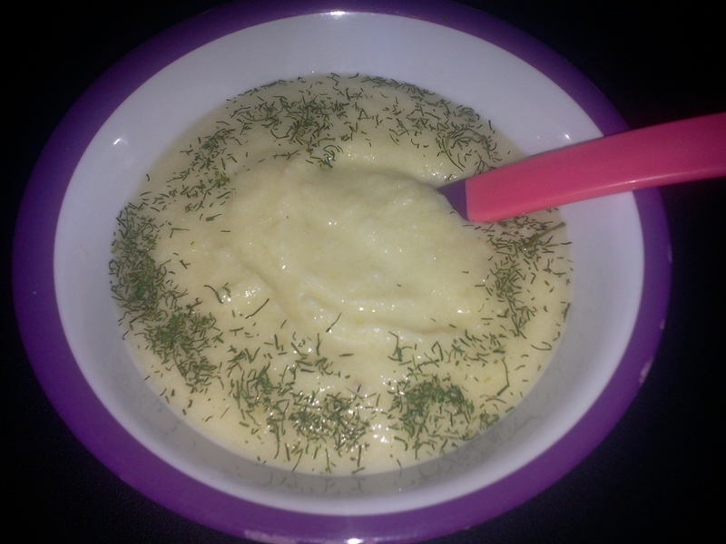 Supă cremă cu dovlecel și fenicul