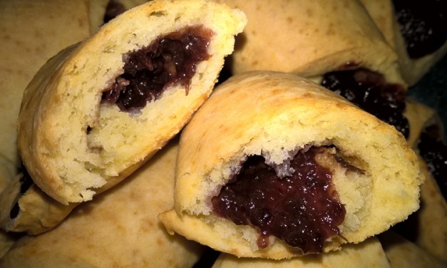 Cornuri cu iaurt umplute cu magiun