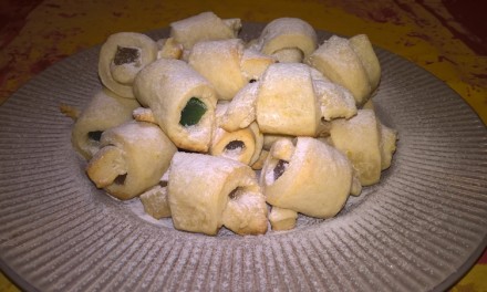 Cornulețe umplute cu rahat (de post)