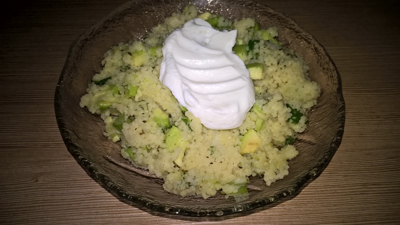 Gustare rapidă cu avocado și cous-cous