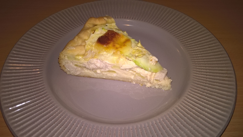 Tartă cu piept de pui și dovlecei