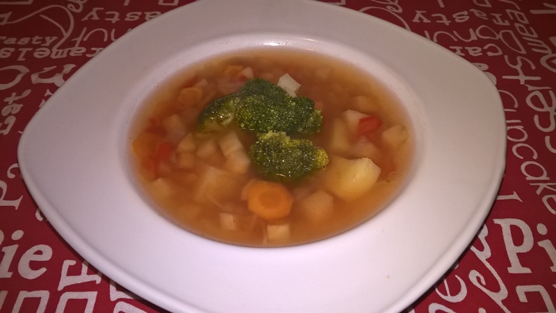 Supă cu broccoli și cartofi