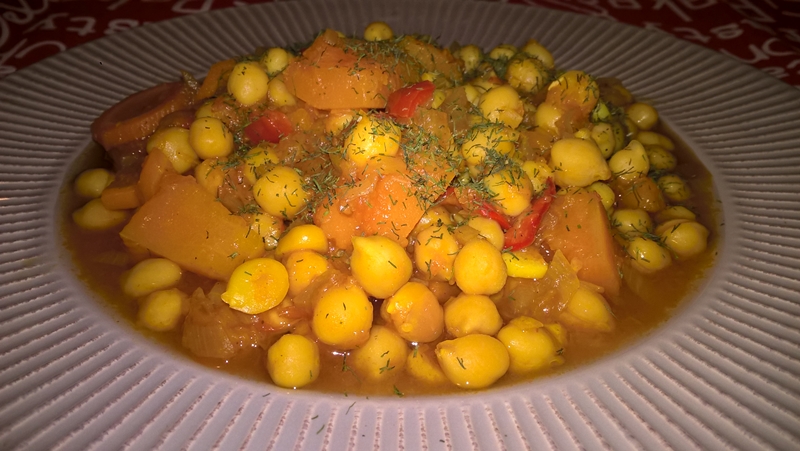 Tocană cu dovleac plăcintar și năut