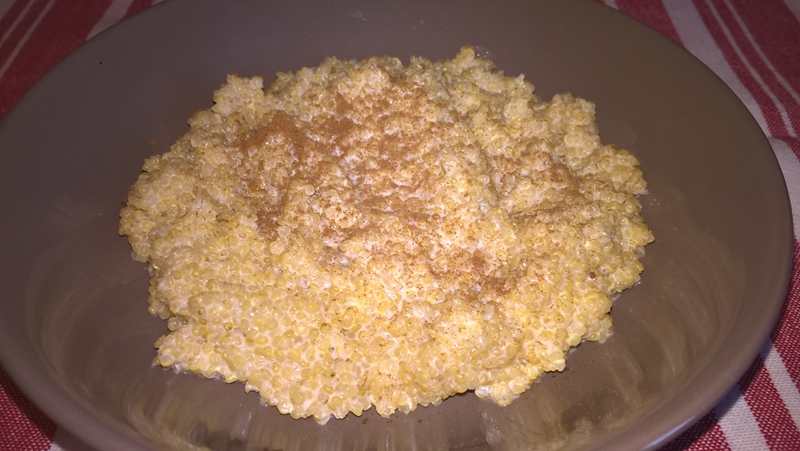 Quinoa cu lapte și scorțișoară