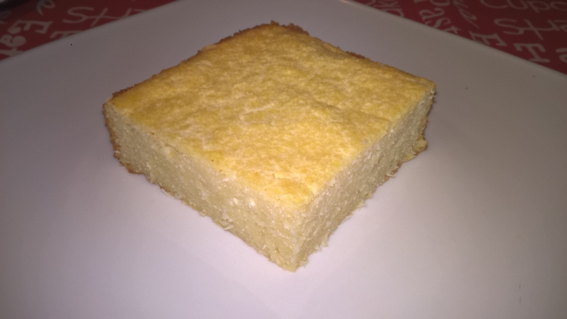 Budincă cu brânză de vaci și fulgi de cocos