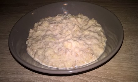 Lapte cu fulgi de orz și banană