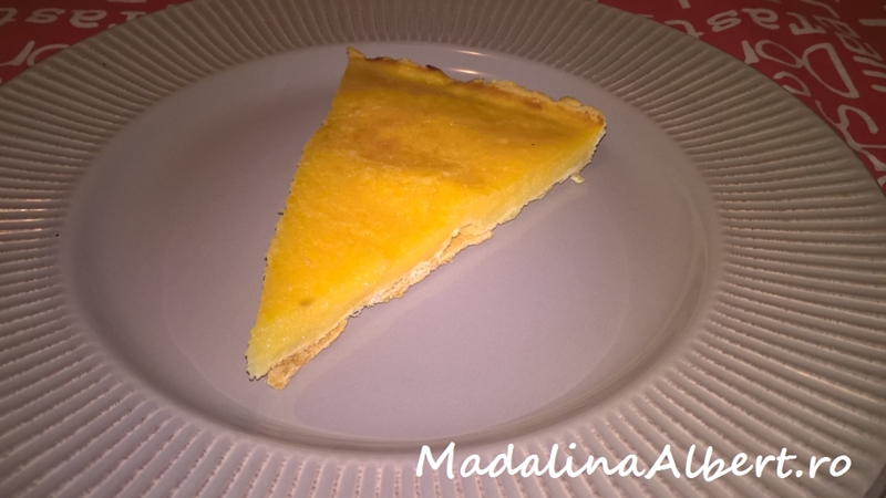 Tartă cu lămâie și iaurt grecesc