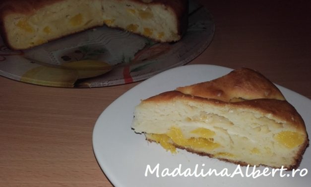 Prăjitură cu mango și lapte bătut