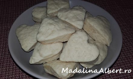 Biscuiți pufoși (fără lactate și ou)