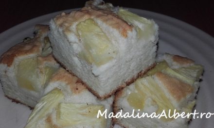 Prăjitură din albușuri cu ananas